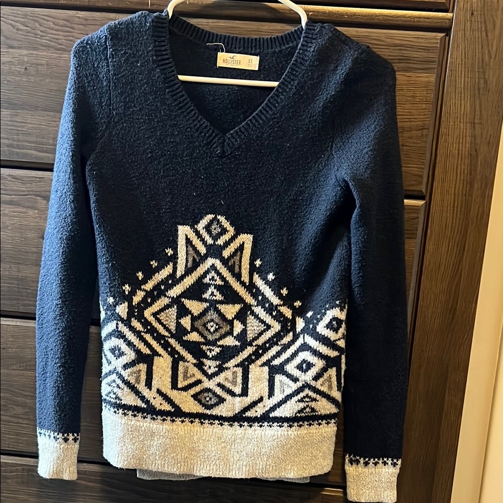 Navy Blue Geometric Pattern Sweater